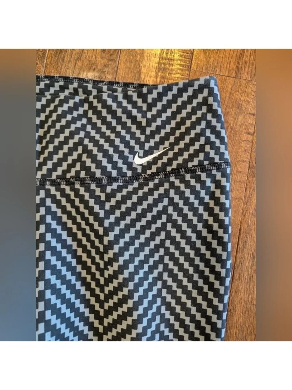 Nike Dri Fit Women's Black and Gray Checkered Leggings Size M